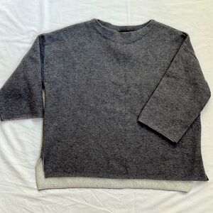 Women’s Grey Sweater Top. Brand: Rain. Size Medium